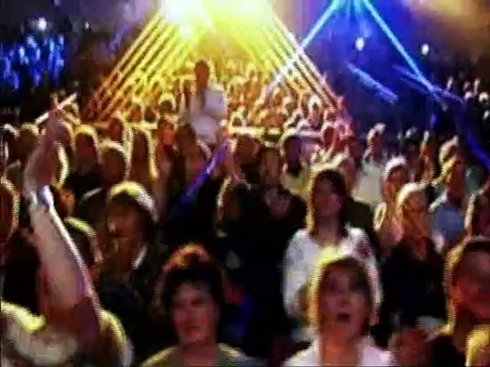 Königin im Ring Trailer DF