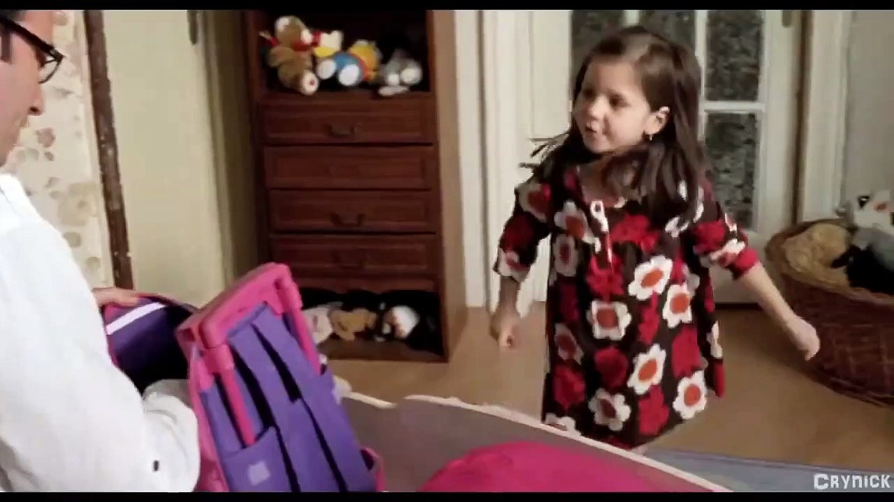 Toata Lumea Din Familia Noastra Trailer VOS