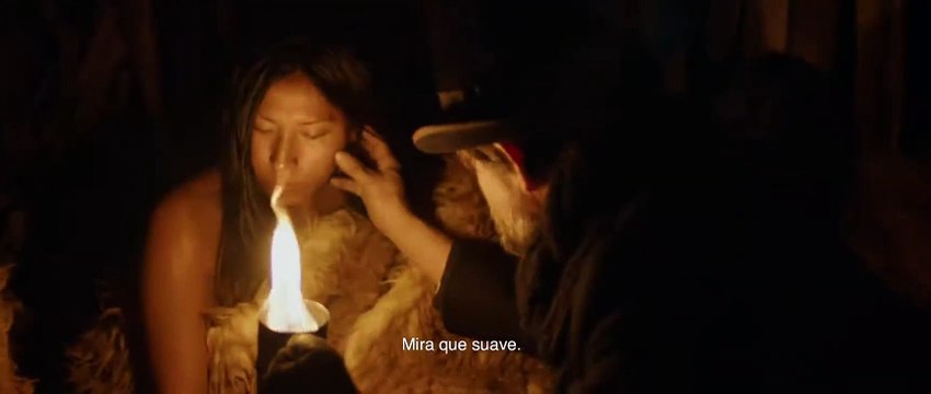 Blanco en blanco Tráiler