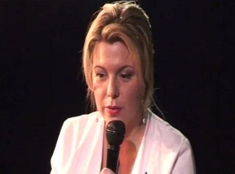 Exclu vidéo : J-1 avant la fin du monde vue par Cindy Lopes !