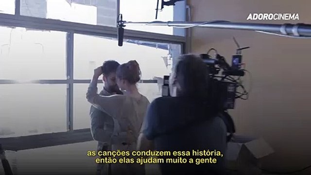 Entrevista com elenco e diretora de Todas as Canções de Amor