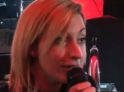 Exclu vidéo : Sheryfa Luna : Je veux un amoureux pour la vie à Noël !