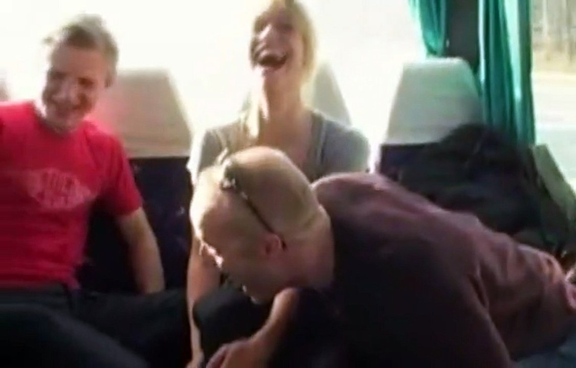 Keine Lieder über Liebe Trailer DF