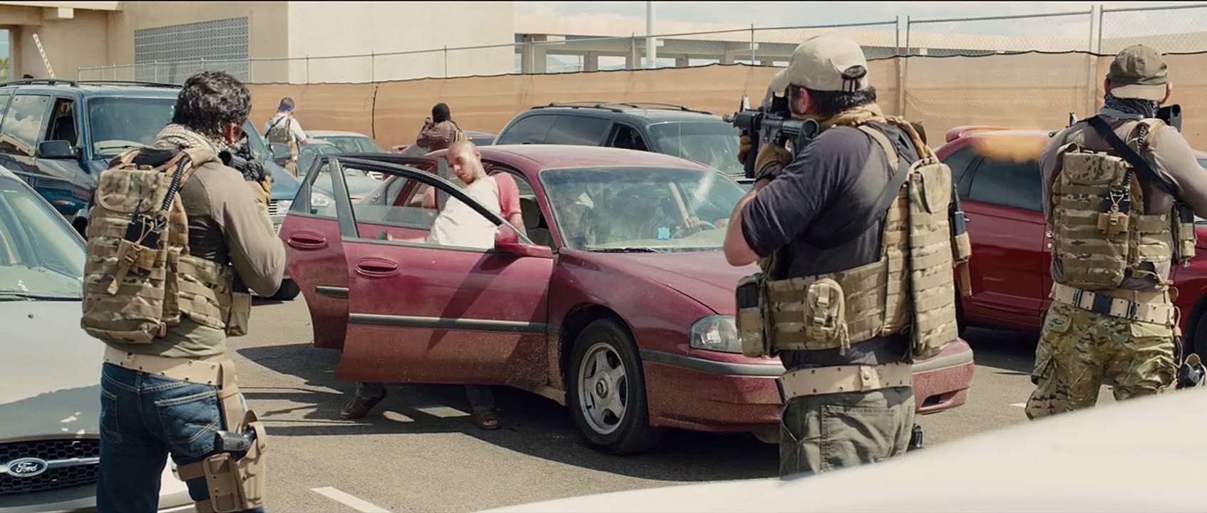 Sicario Trailer DF