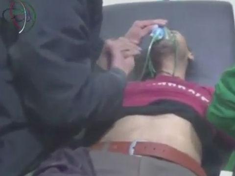 Syrians treated in hospital after reported chemical attack -amateur video