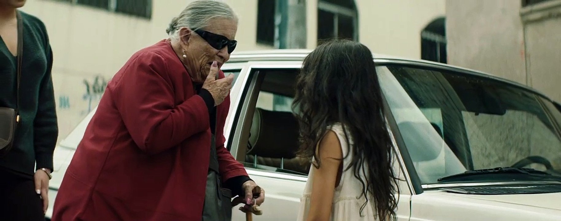 Tráiler de la película "El rezador", escrita y dirigida por Tito Jara, que cuenta en su reparto con Andrés Crespo, Carlos Valencia, Emilia Ceballos, Renata Jara y Lydia Navas