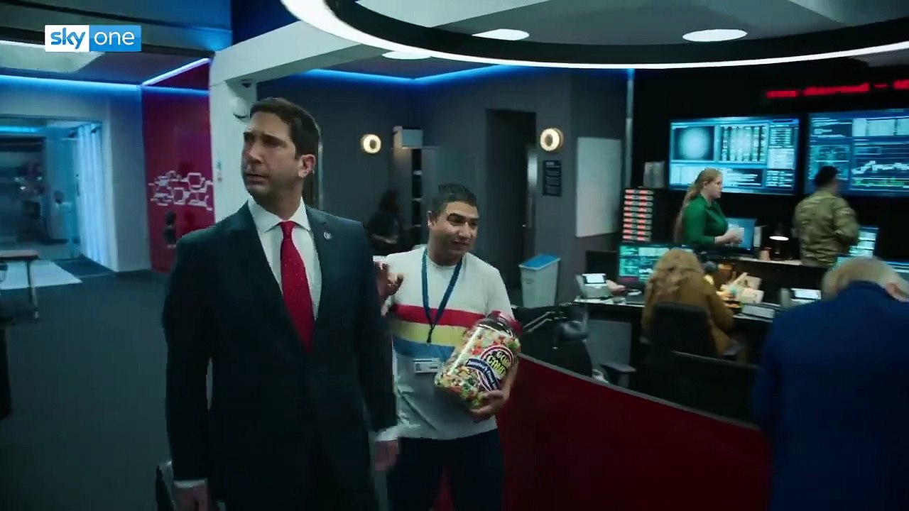 Intelligence Tráiler VO
