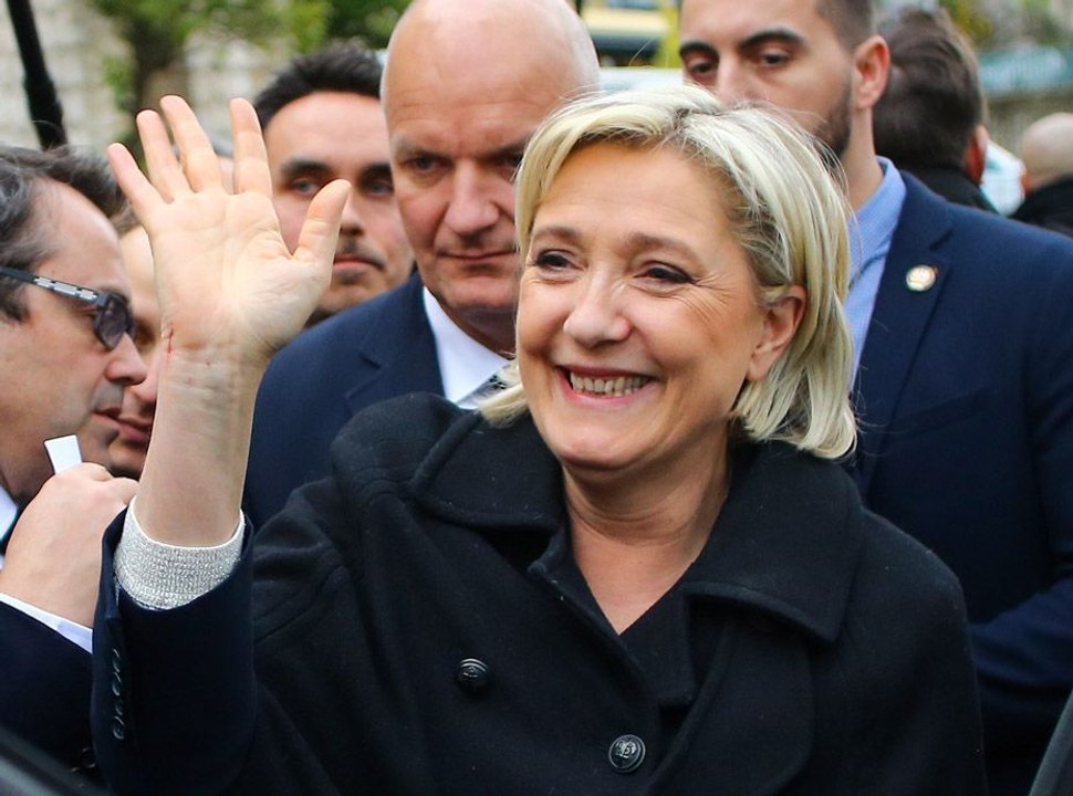 Public Buzz : Un journal algérien fait sa une sur Marine Le Pen en reprenant une blague du Gorafi