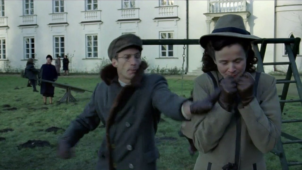 Mitten im Sturm Trailer DF