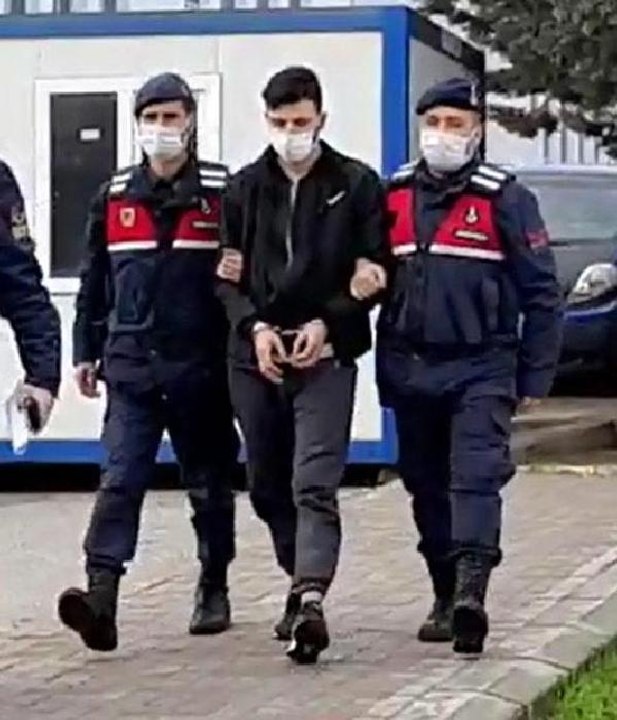 2 MİLYON LİRALIK TEKSTİL ÜRÜNÜNÜ TESLİM ETMEYEN TIR ŞOFÖRÜ YAKALANDI
