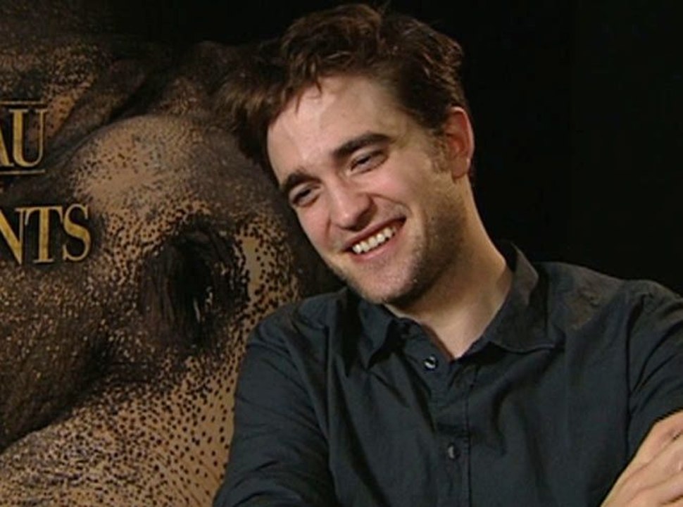 Robert Pattinson loufoque ?  : "Cela m’intéresserait d’embrasser une fille vraiment très moche ou que je déteste ! "