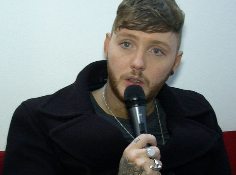 Exclu vidéo : James Arthur : "Ma musique est là pour inspirer les gens et les aider à ne jamais laisser tomber"