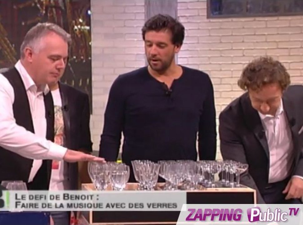 Zapping PublicTV n°543 : qui a un doigt magique ? Titof, Stéphane Bern ou quelqu'un d'autre encore ?