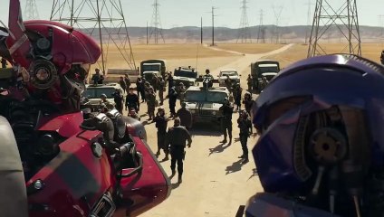 Bumblebee Featurette "Triple Changers" Original