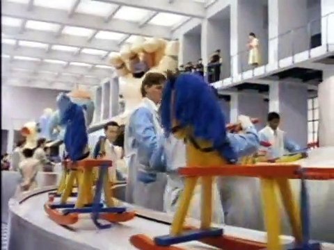 Tödliches Spielzeug Trailer OV
