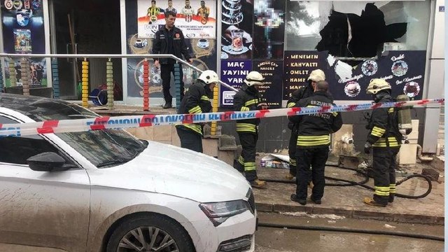 Kafede kızgın yağın bulunduğu fritöz bomba gibi patladı