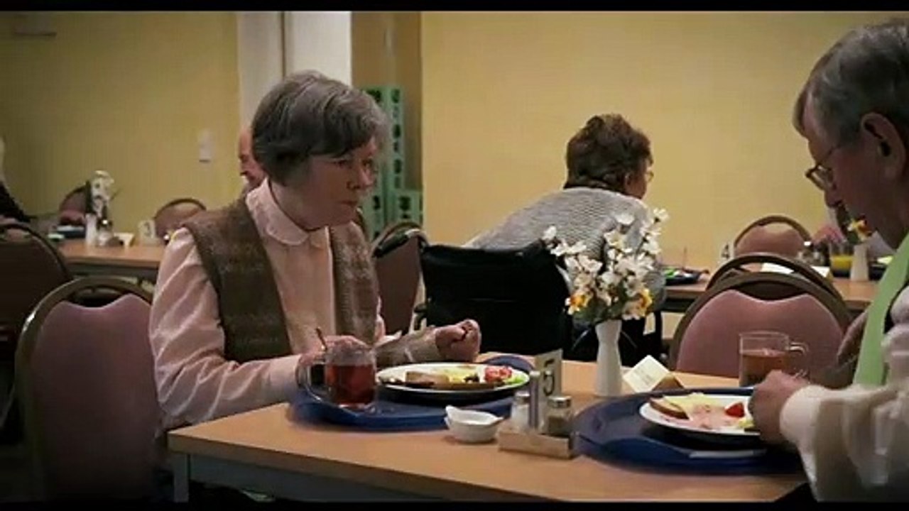 Bis zum Horizont, dann links! Trailer DF