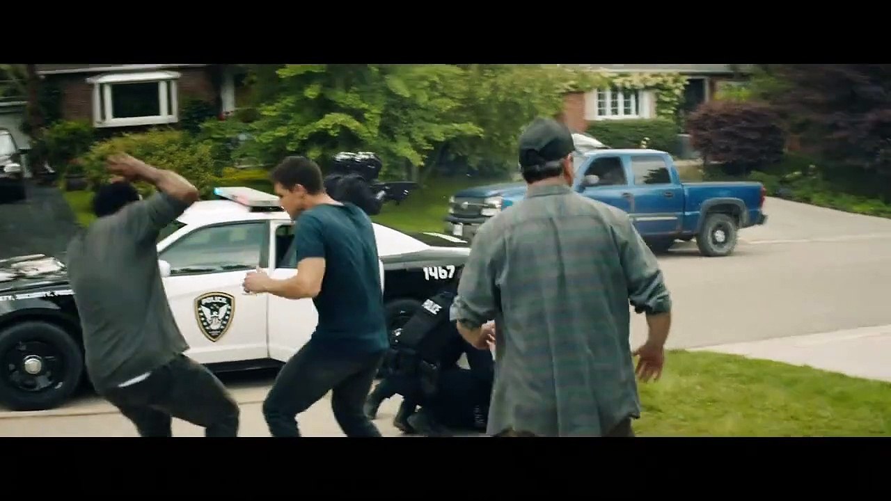 Code 8 - Renegados Trailer Legendado