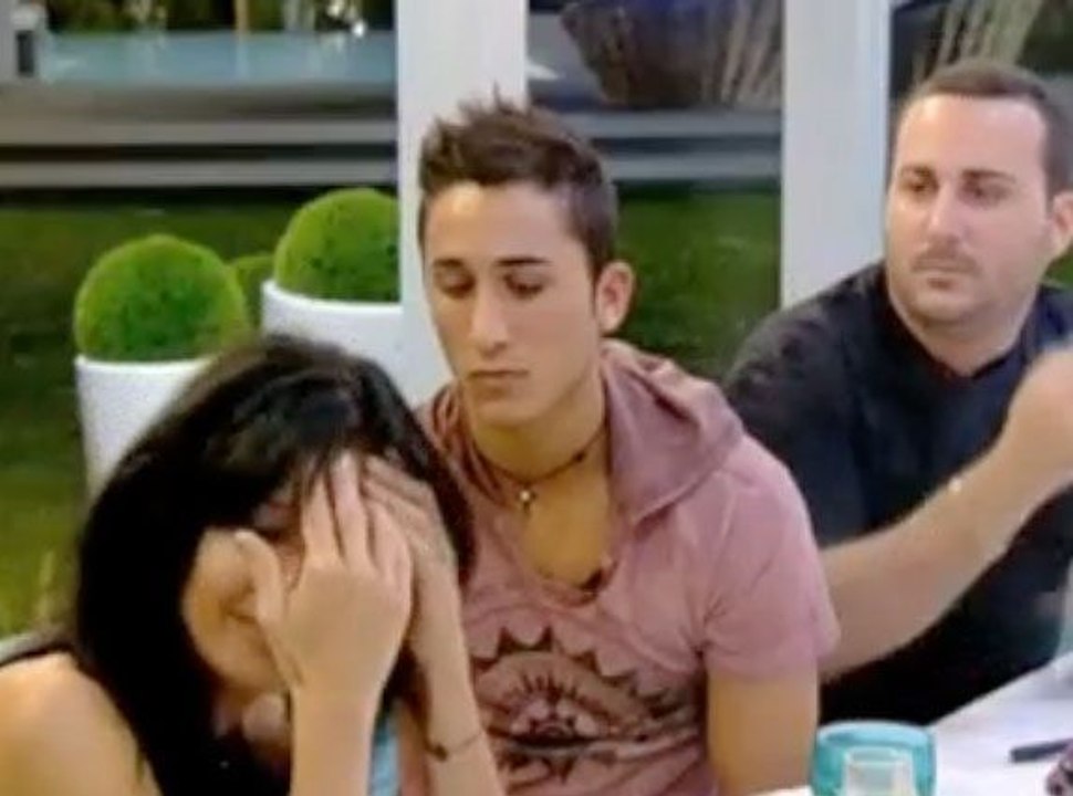 Public Zap : Nathalie SS8, en larmes ose dire à Vivian que la fin de leur histoire d'amour est proche !