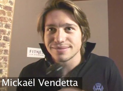 Exclu video : Mickael Vendetta : Nicolas Sarkozy, habille-toi en Mickael Vendetta pour faire du buzz avec moi !