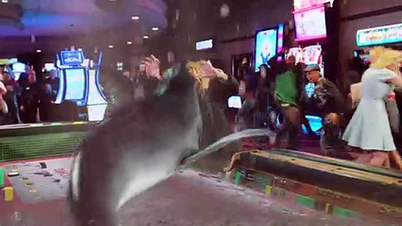 Sharknado 4: The 4th Awakens Trailer DF