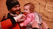 Yüksek ateşle gelen Ukraynalı bebeğe Sahra Hastanesi'nde müdahale edildi