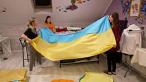 Refugio de mujeres para ayudar a combatientes ucranianos