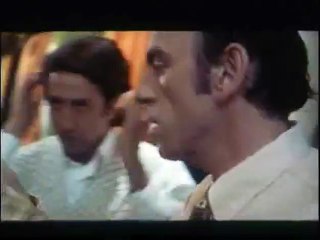 Lügen haben kurze Röcke Trailer OV