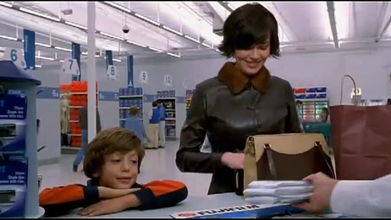 One Hour Photo Trailer DF