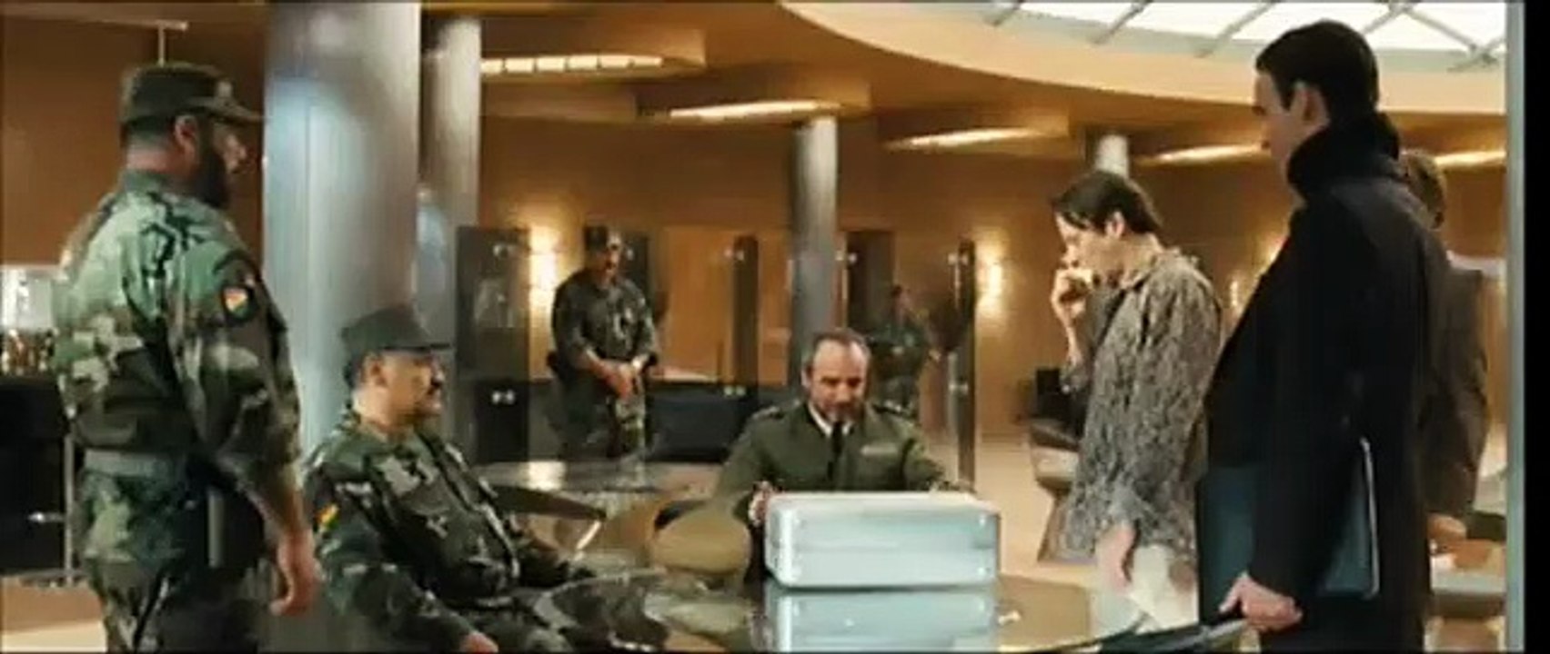 James Bond 007 - Ein Quantum Trost Trailer (2) DF