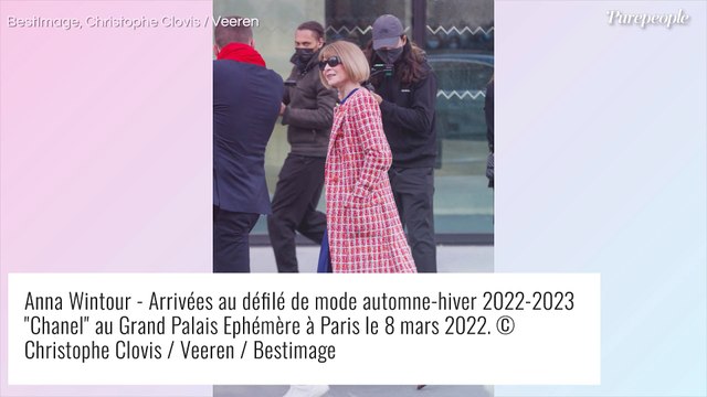 Stella Belmondo : Crop top et maxi colliers, la fille de Bébel fait forte impression au défilé Chanel