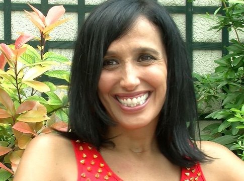 Exclu vidéo: Diana Jones Si je suis dénudée et que je chante Love or Sexe, ça va marcher