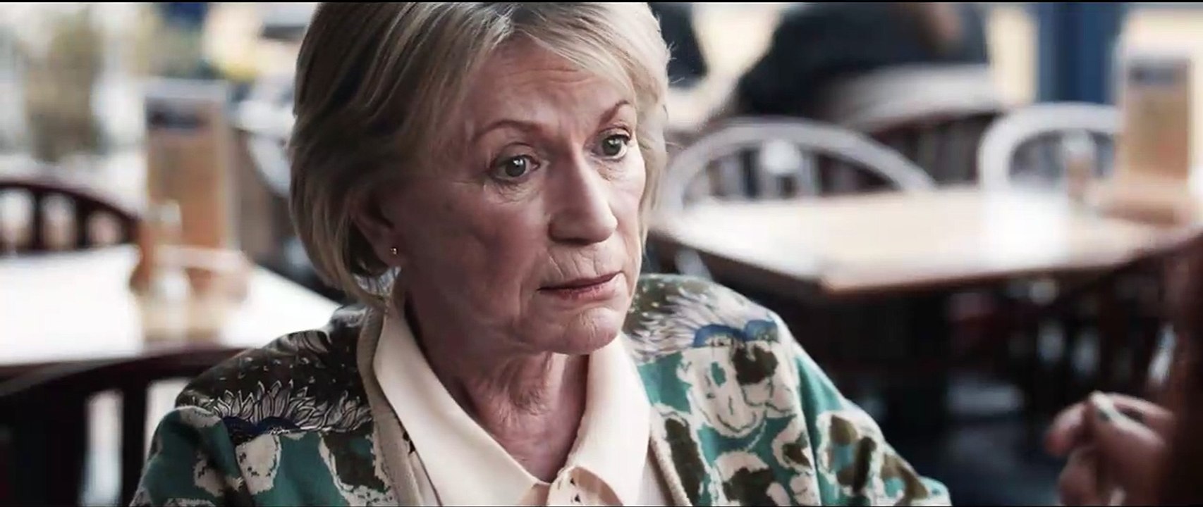 Hinter den Wolken Trailer DF