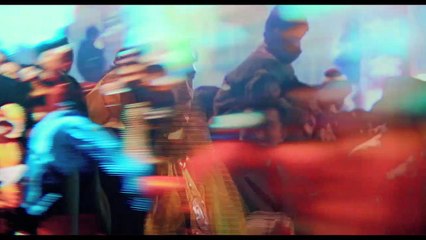 As Montanhas Se Separam Trailer Legendado