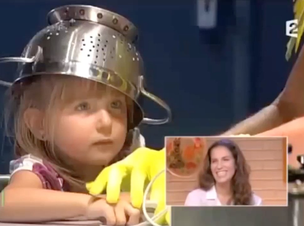 Public Zap : Les peoples rient aux larmes dans une chronique de "Comment ça va bien" !