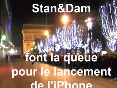 Le lancement de l'iPhone aux Champs-Elysées, by Stan&Dam