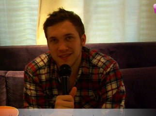 Exclu vidéo : Phillip Phillips nous présente son album et nous décrit sa petite copine  !