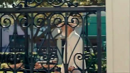 Erinnerung an meine traurigen Huren Trailer (2) OV