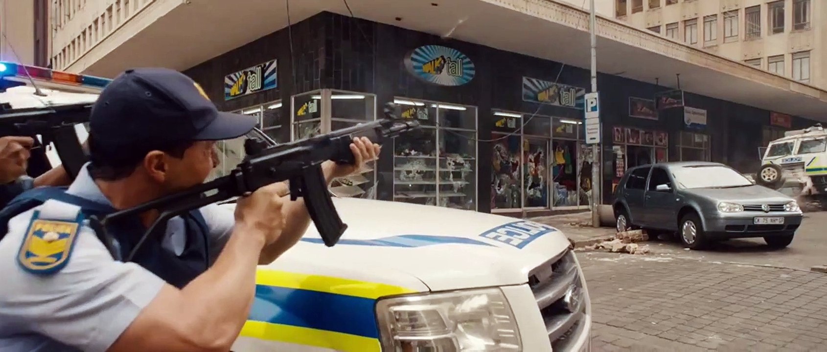 Avengers 2: Age Of Ultron Trailer (2) DF