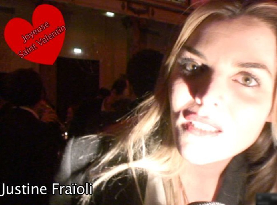 Exclu vidéo : Justine Fraïoli : "Pour la Saint Valentin je vais faire un dîner avec mon chéri et mes enfants, ça va être festif !"