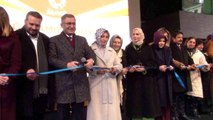 Üsküdar'da Üsmek mağazası Kerem Görsev konseriyle açıldı