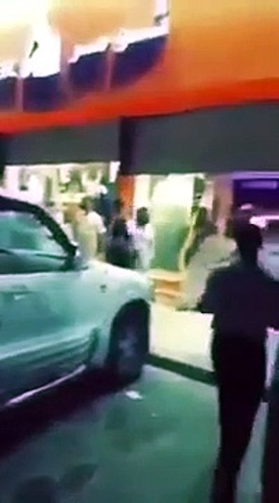 A car crashes into a clothing store in Jeddah