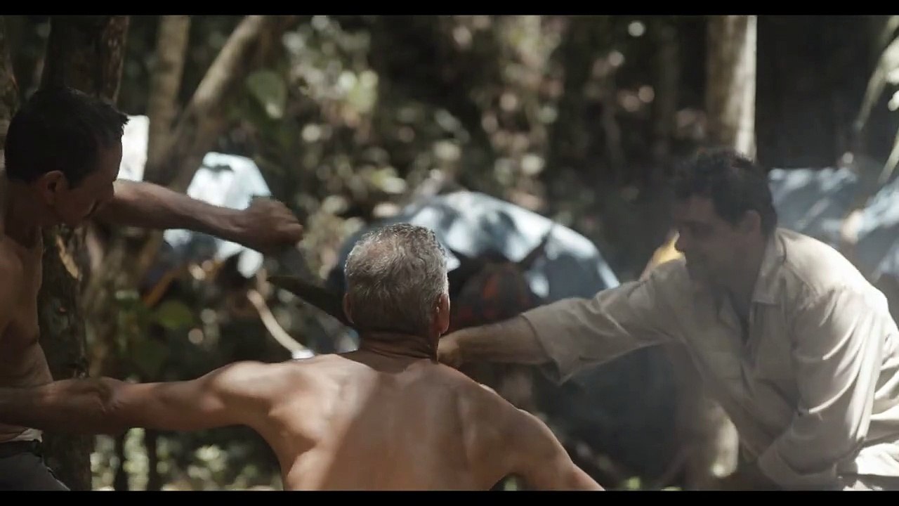 Entre perro y lobo Tráiler