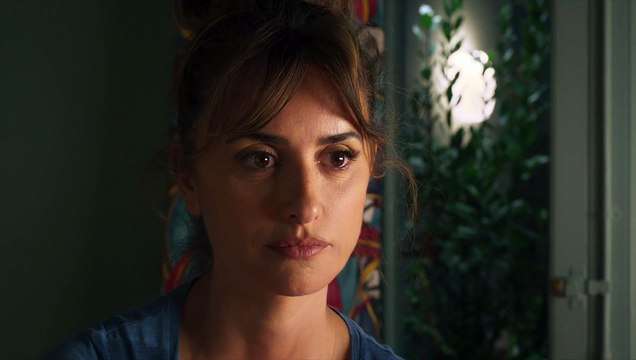 Madres paralelas Clip