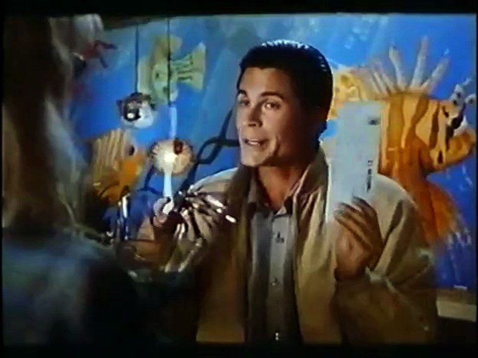 Wayne's World Trailer DF