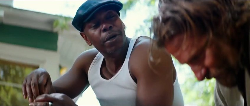 Bande-annonce : Lady Gaga méconnaissable dans A star is born , face à Bradley Cooper !