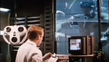 Universal Soldier Trailer (2) DF