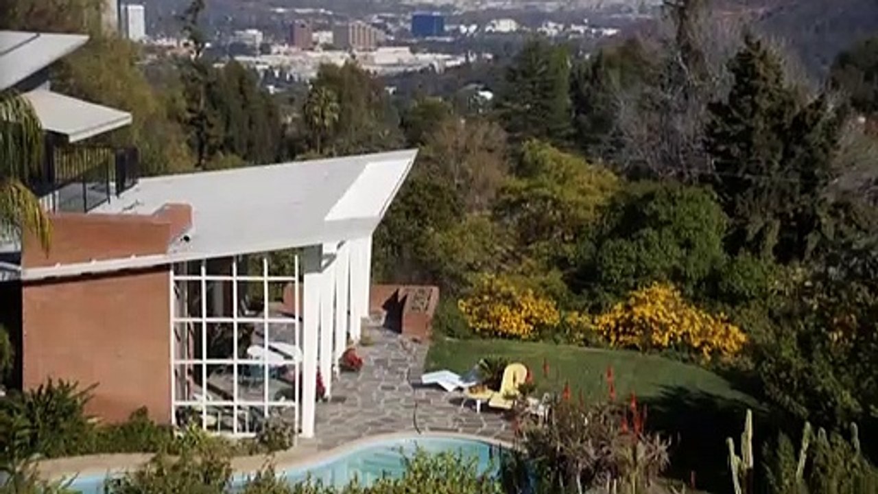 For Sale - Haus mit Pool und Leiche Trailer DF