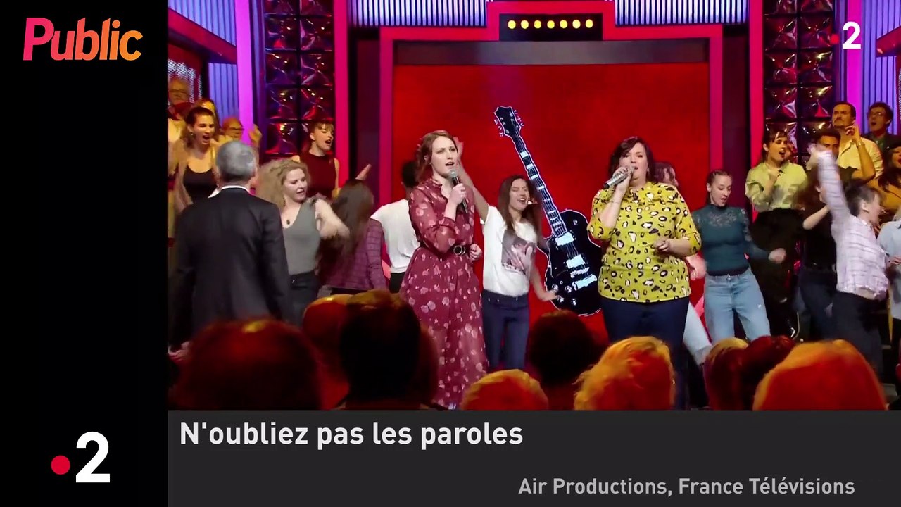 Zapping : "C’est un discours d’un chef militaire", un célèbre chroniqueur de C8 revient sur le discours d’Emmanuel Macron