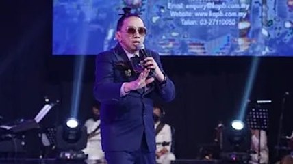 Tugas Azwan Ali sebagai pengacara Mic On! dihentikan serta merta, stesen TV tak kompromi isu disipli